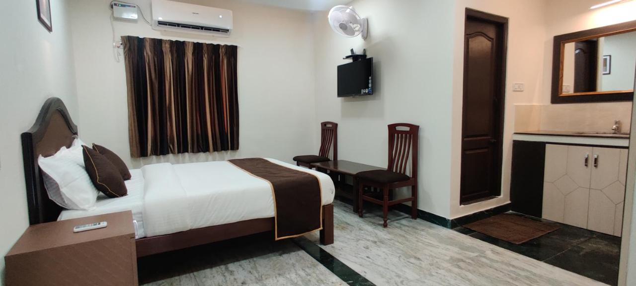 Rmc Travellers Inn เชนไน ภายนอก รูปภาพ