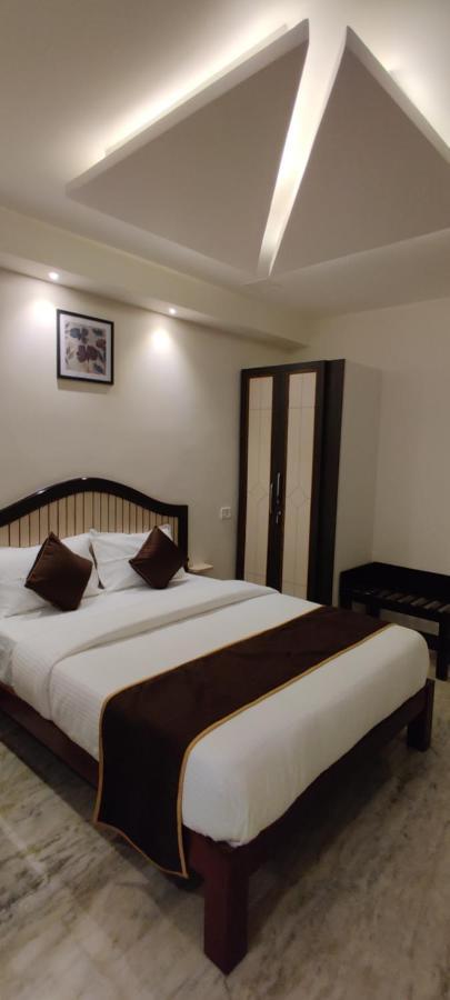 Rmc Travellers Inn เชนไน ภายนอก รูปภาพ