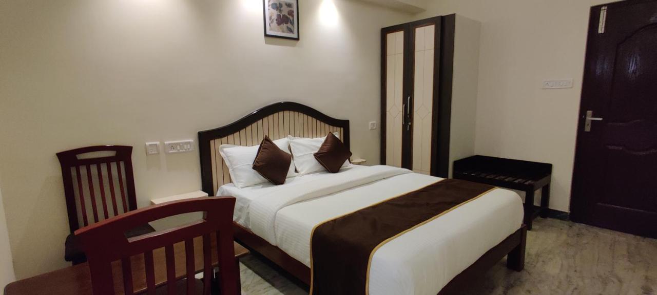 Rmc Travellers Inn เชนไน ภายนอก รูปภาพ