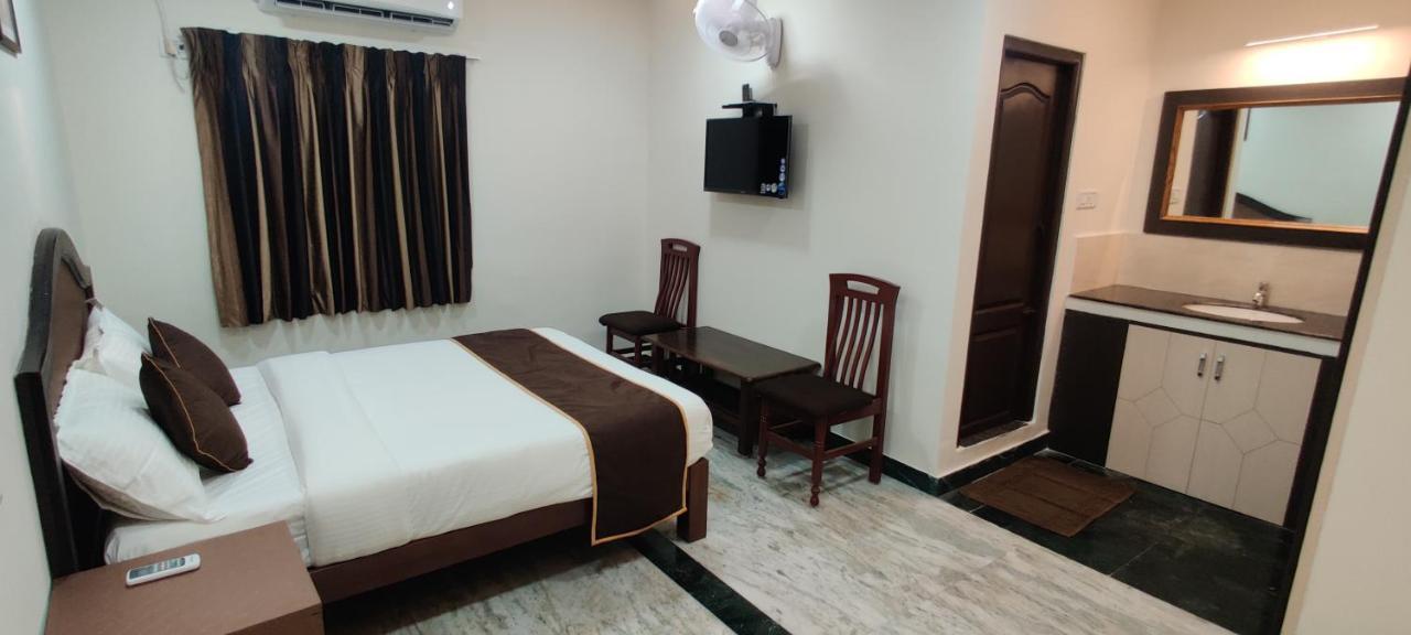Rmc Travellers Inn เชนไน ภายนอก รูปภาพ