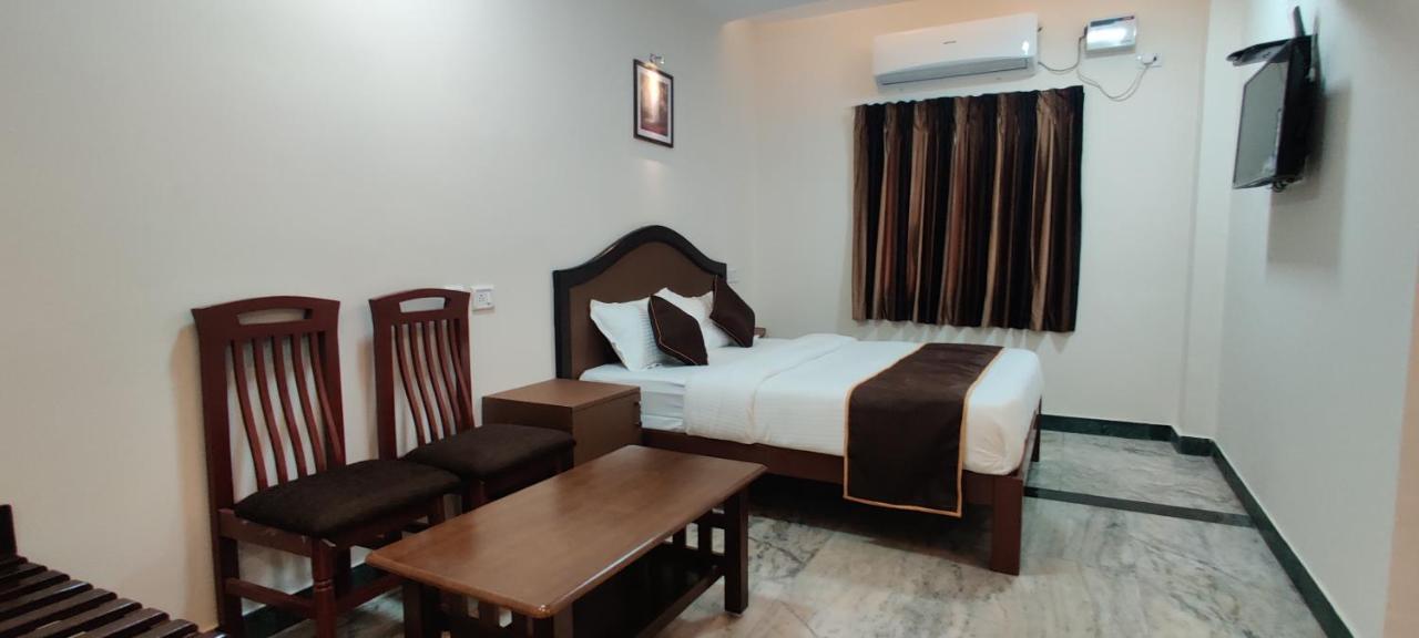 Rmc Travellers Inn เชนไน ภายนอก รูปภาพ
