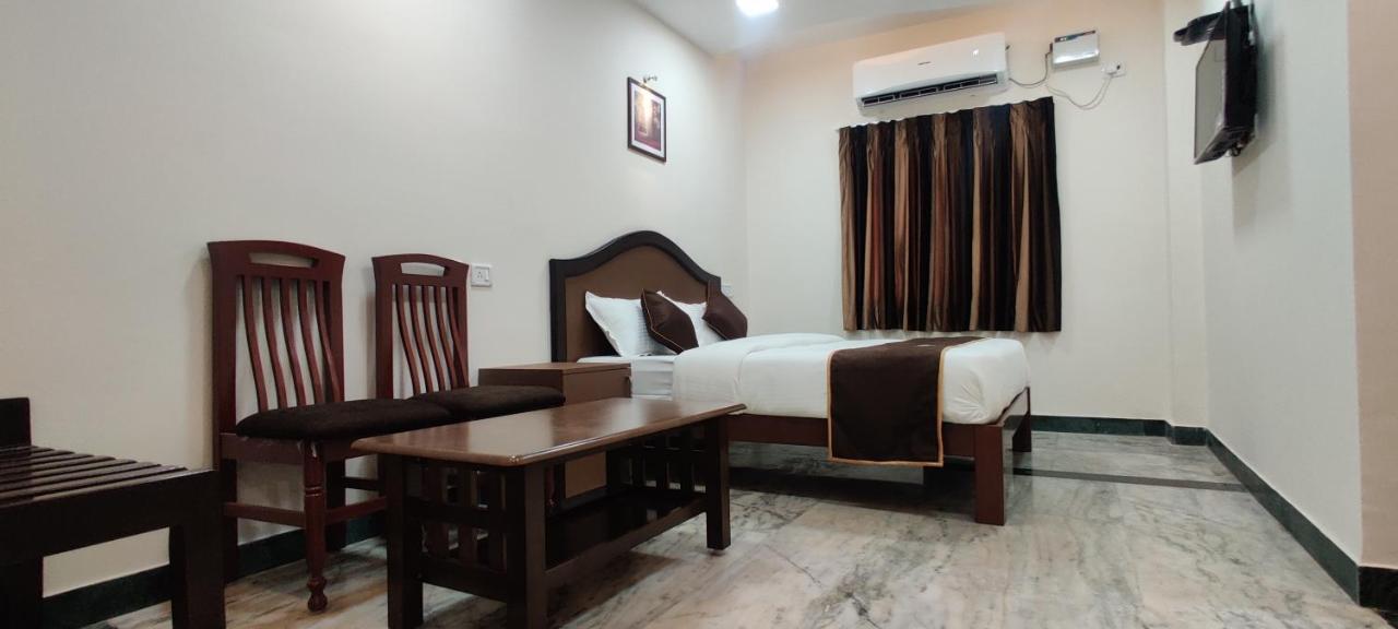 Rmc Travellers Inn เชนไน ภายนอก รูปภาพ