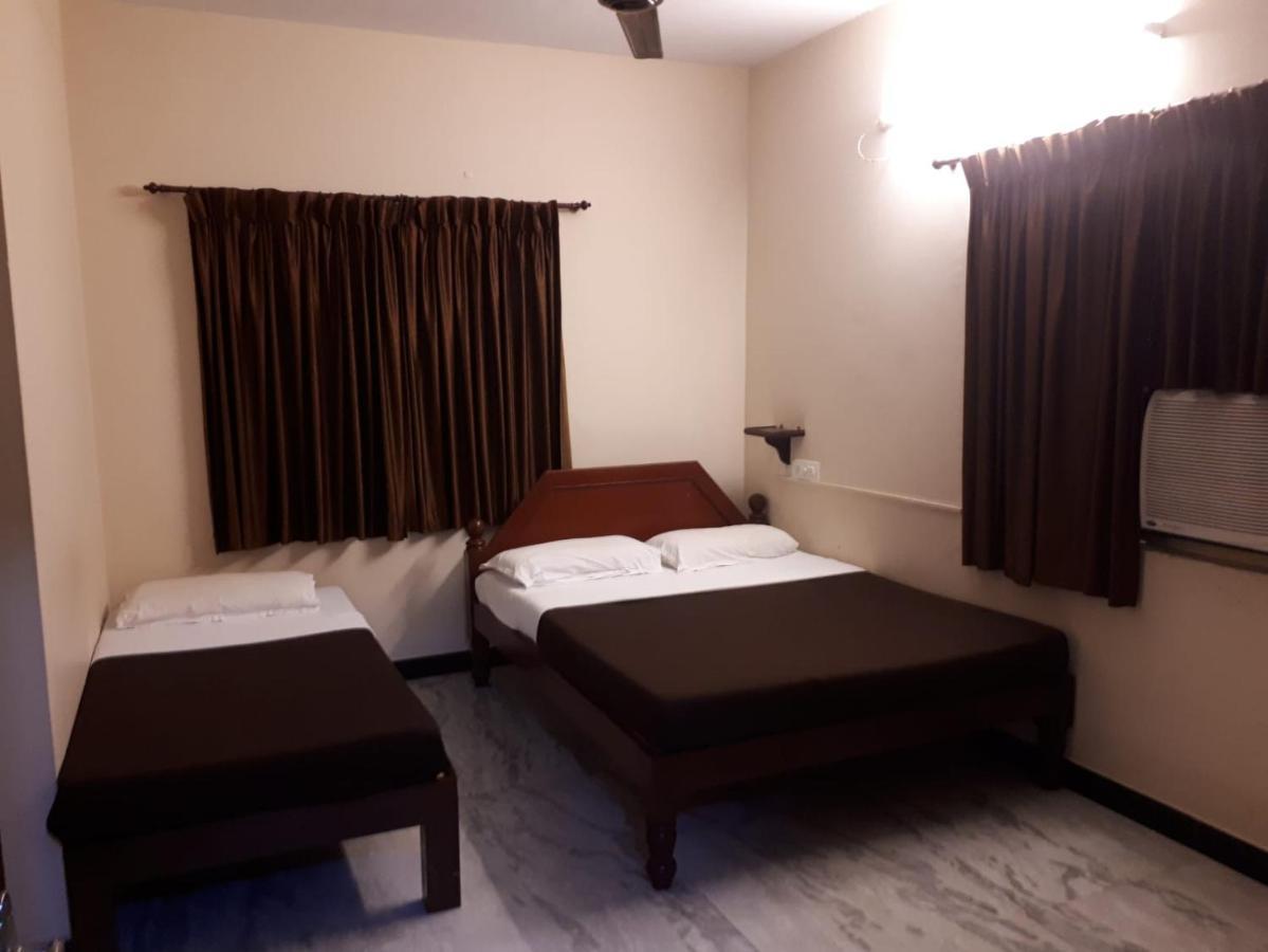 Rmc Travellers Inn เชนไน ภายนอก รูปภาพ