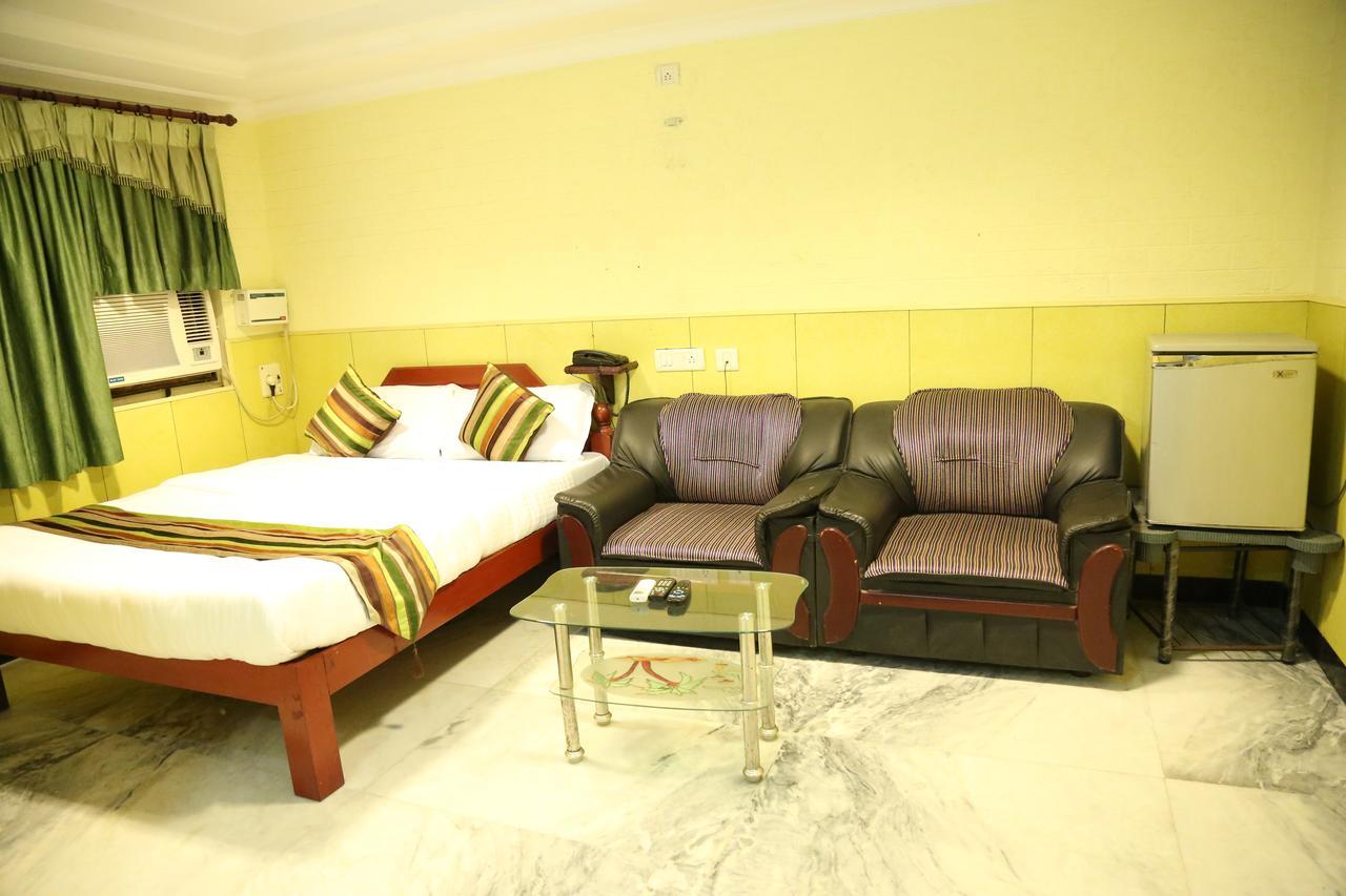 Rmc Travellers Inn เชนไน ภายนอก รูปภาพ